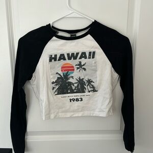 Shein brand Hawaii crop top. Long sleeve size extra small. Never worn.